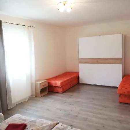 Adriana בית הארחה Rožňava