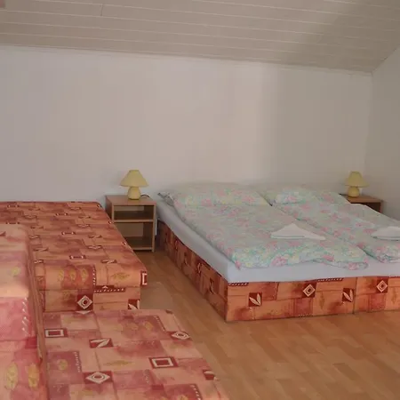 Adriana בית הארחה